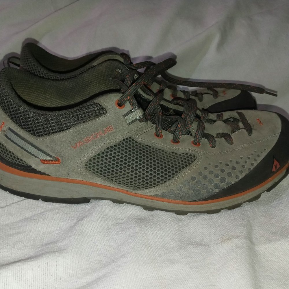Vasque Grand Traverse Hiking Shoes - Picture 3 of 8